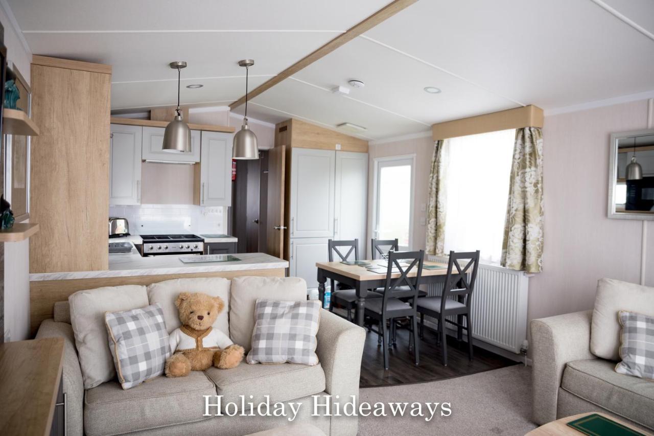 Holiday Hideaways Lytchett Minster Екстер'єр фото